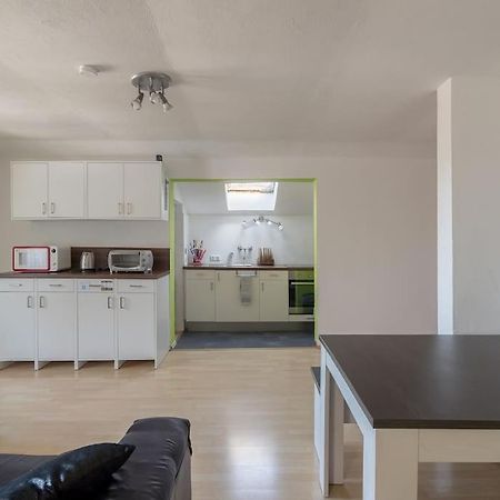 Lovely Spacious 3Room Loft Under Roof-100M2-Touristarea Rauth Dış mekan fotoğraf