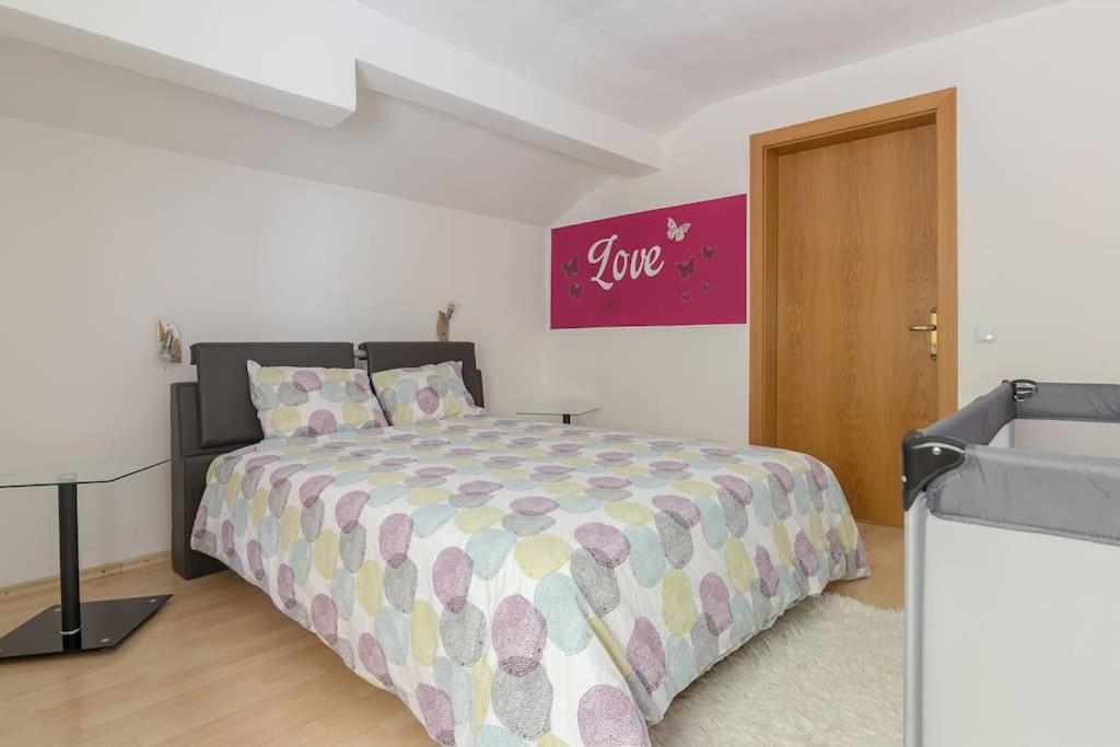 Lovely Spacious 3Room Loft Under Roof-100M2-Touristarea Rauth Dış mekan fotoğraf