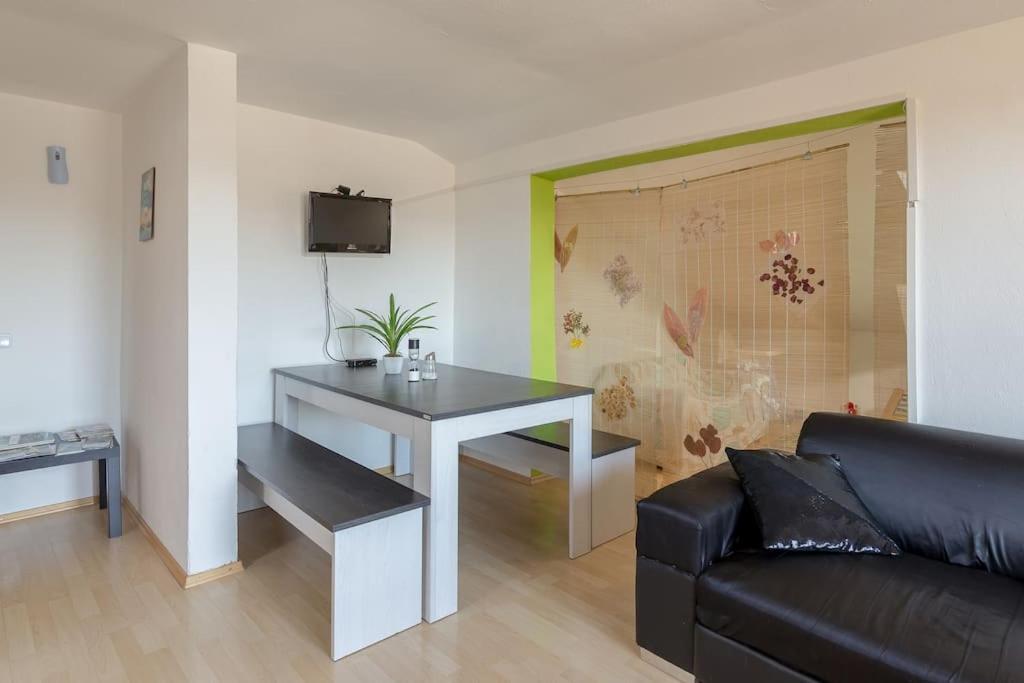 Lovely Spacious 3Room Loft Under Roof-100M2-Touristarea Rauth Dış mekan fotoğraf